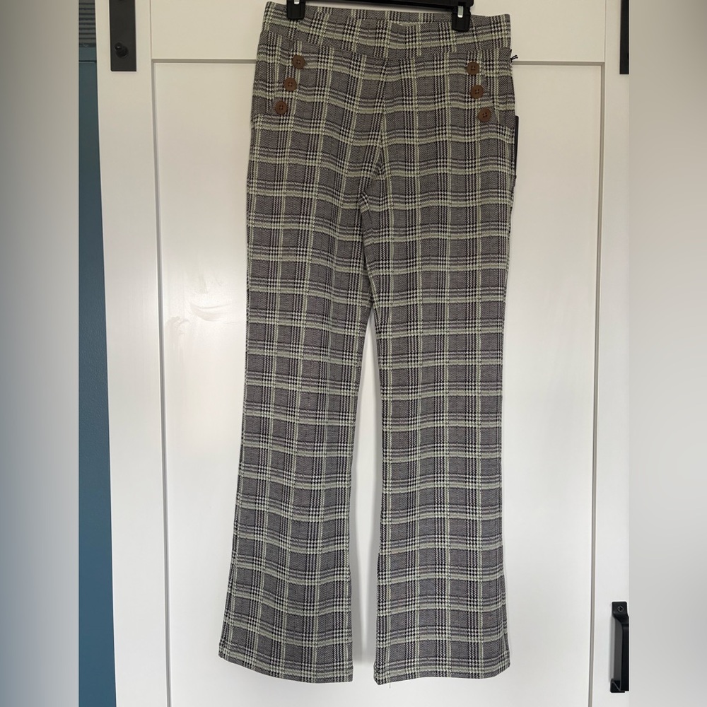 Betabrand women’s Checkered Pants - Black and White